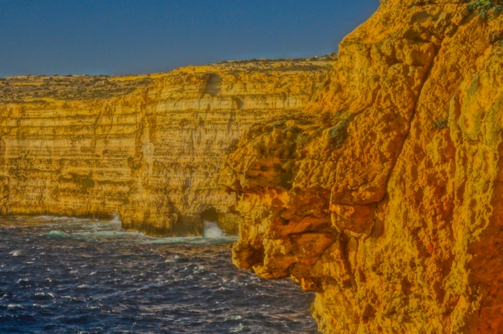 Dwejra Cliffs malta